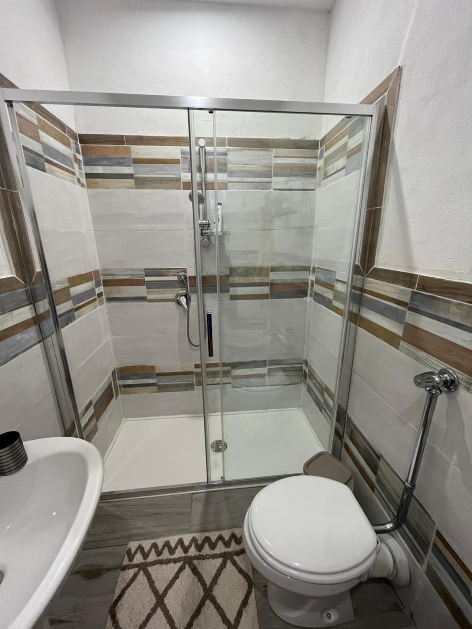 Il Casello Parcheggio Gratuito Villa